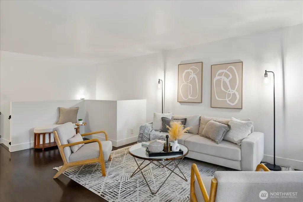 22910 90th Avenue W Edmonds WA 98026