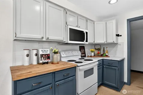 24911 38th Avenue S Kent WA 98032