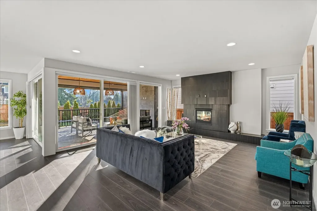 21713 SE 256th Place Maple Valley WA 98038