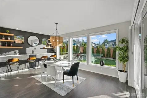 21713 SE 256th Place Maple Valley WA 98038