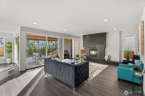 21713 SE 256th Place Maple Valley WA 98038