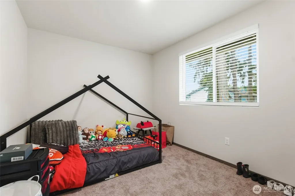 6214 Knoble Road E Spanaway WA 98387