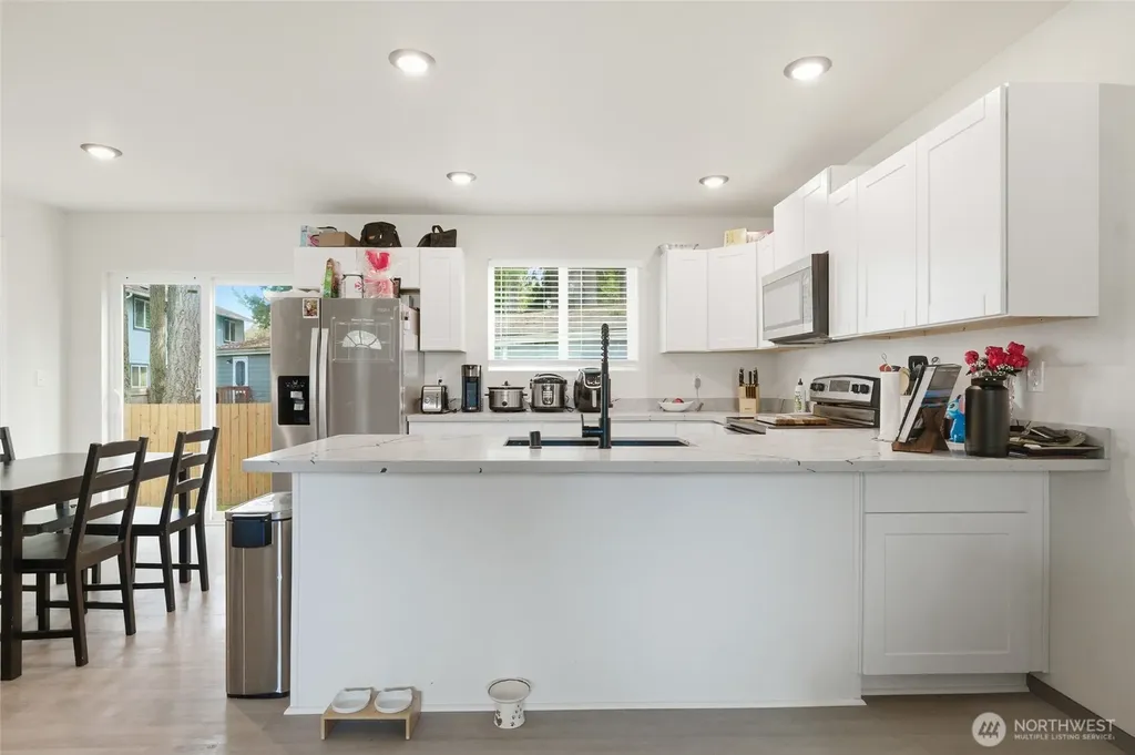 6214 Knoble Road E Spanaway WA 98387