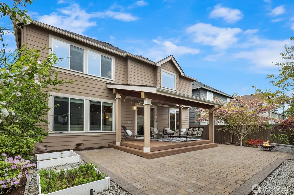 21417 SE 2nd Street Sammamish WA 98074