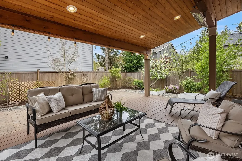 21417 SE 2nd Street Sammamish WA 98074