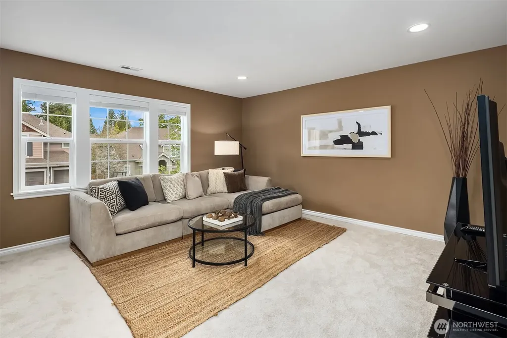 21417 SE 2nd Street Sammamish WA 98074