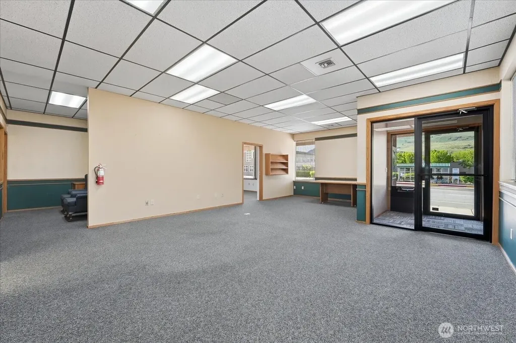 123 E Johnson Street Chelan WA 98816
