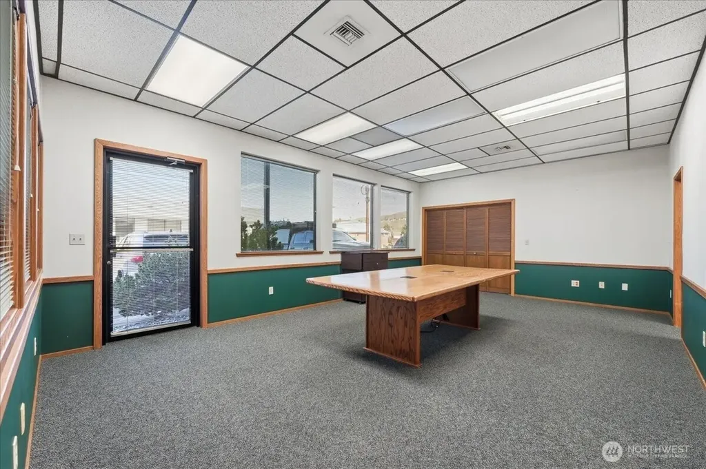 123 E Johnson Street Chelan WA 98816
