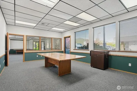 123 E Johnson Street Chelan WA 98816