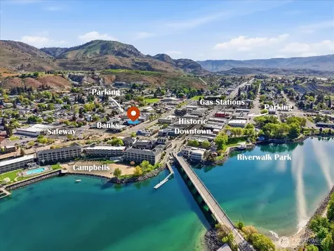 123 E Johnson Street Chelan WA 98816