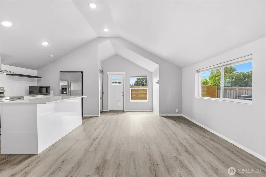 135 171st Street E Spanaway WA 98387