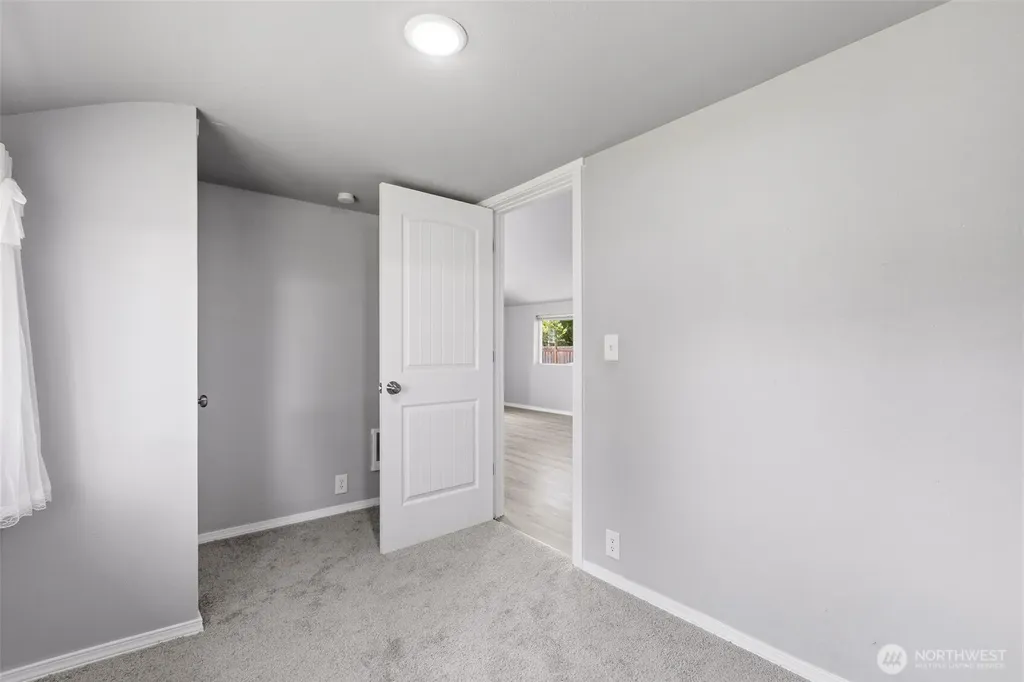 135 171st Street E Spanaway WA 98387