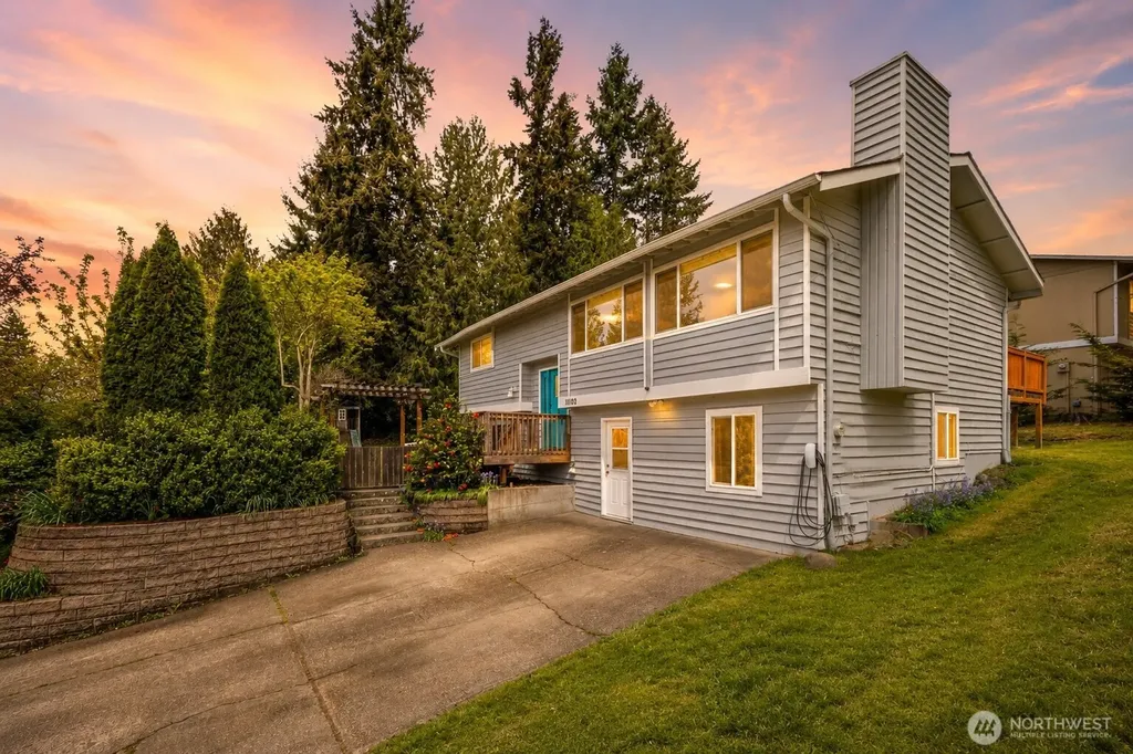 11102 126th Avenue NE Kirkland WA 98033