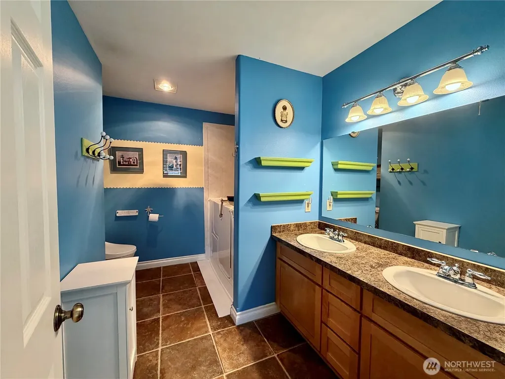 415 Quinault Avenue SE Ocean Shores WA 98569
