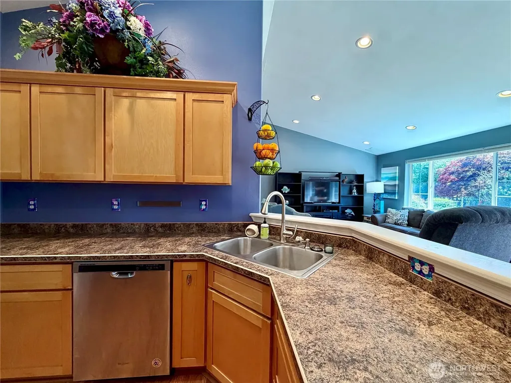 415 Quinault Avenue SE Ocean Shores WA 98569