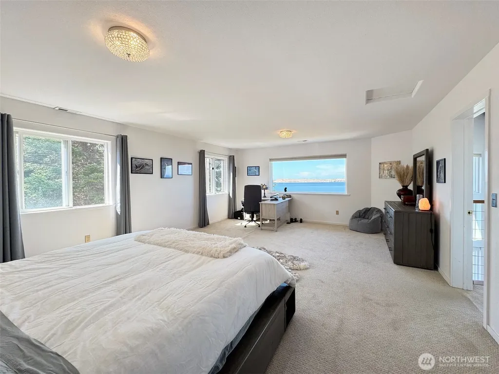 250 North Street Sequim WA 98382