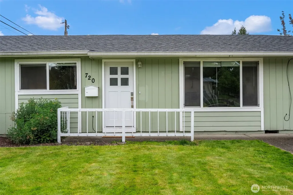 720 32nd Avenue Longview WA 98632