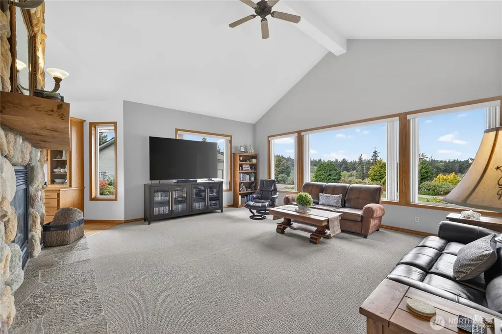 1019 Haddon Road Anacortes WA 98221