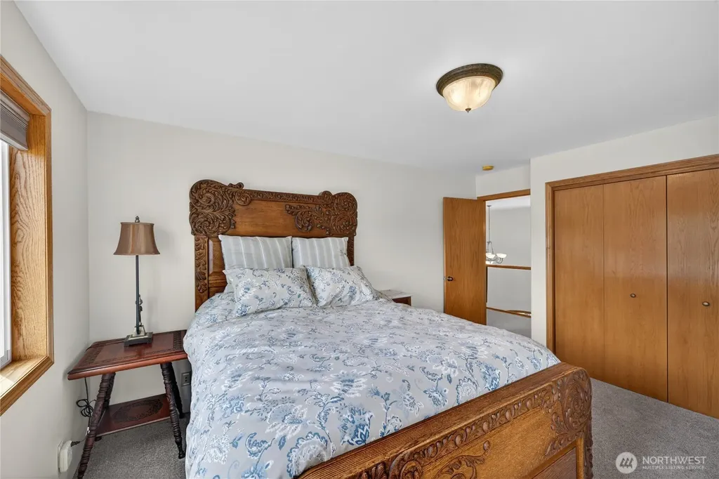 1019 Haddon Road Anacortes WA 98221