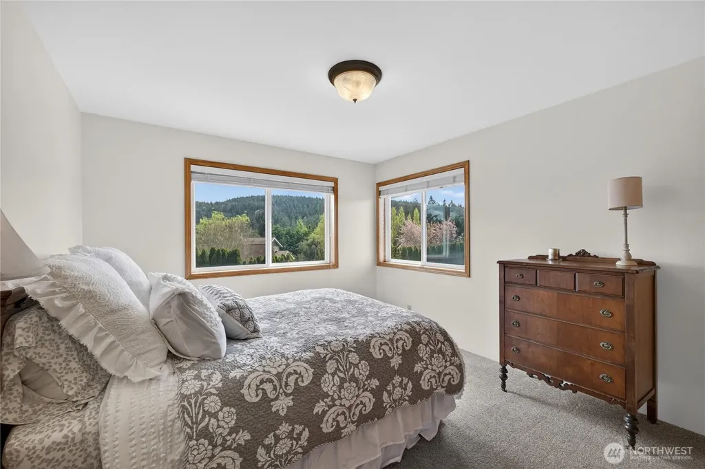 1019 Haddon Road Anacortes WA 98221