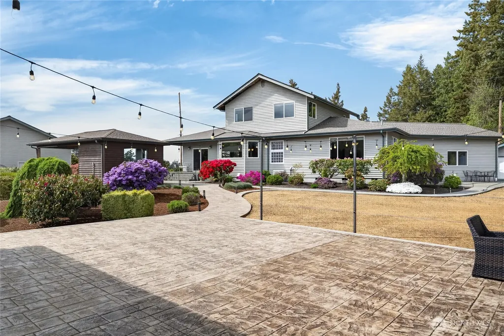 1019 Haddon Road Anacortes WA 98221