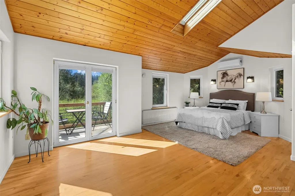 20638 Little Bear Creek Road Woodinville WA 98072