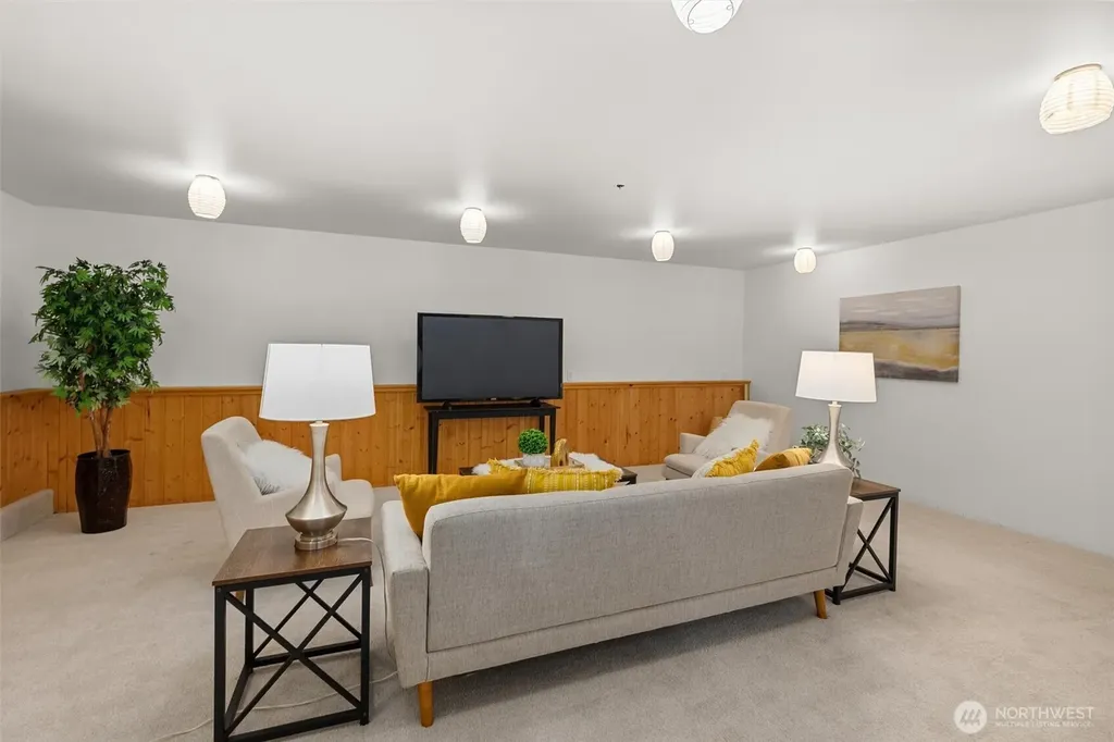 20638 Little Bear Creek Road Woodinville WA 98072