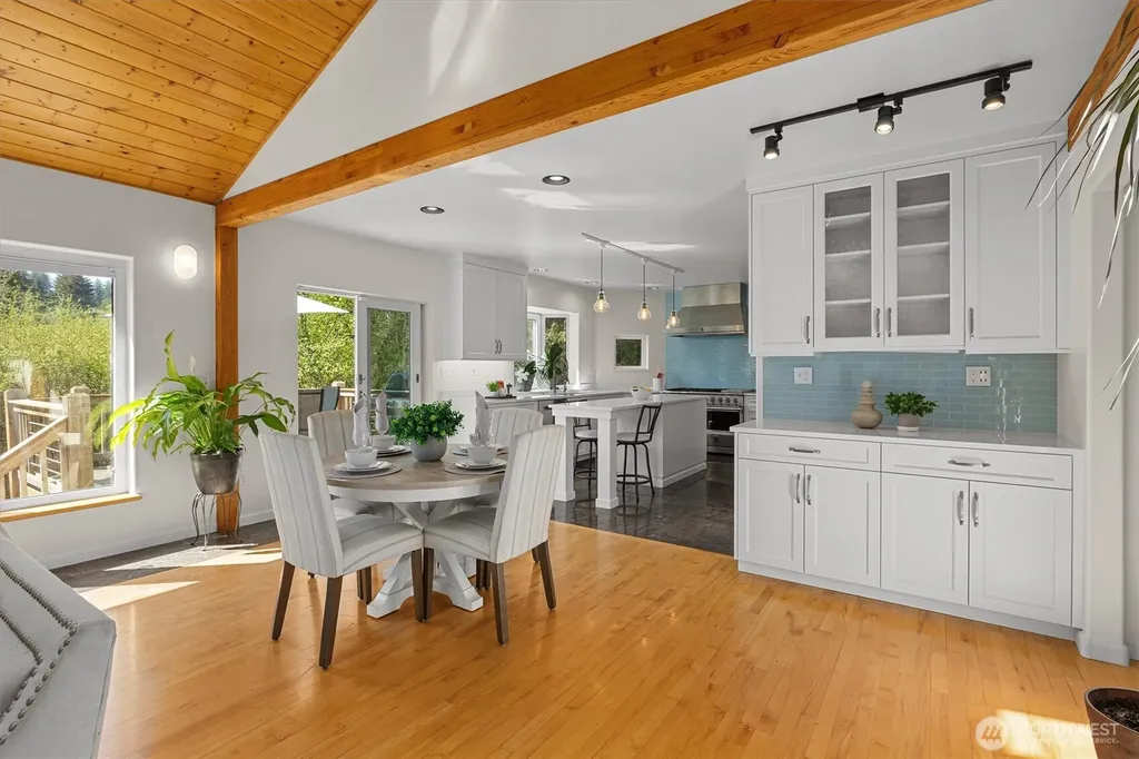 20638 Little Bear Creek Road Woodinville WA 98072