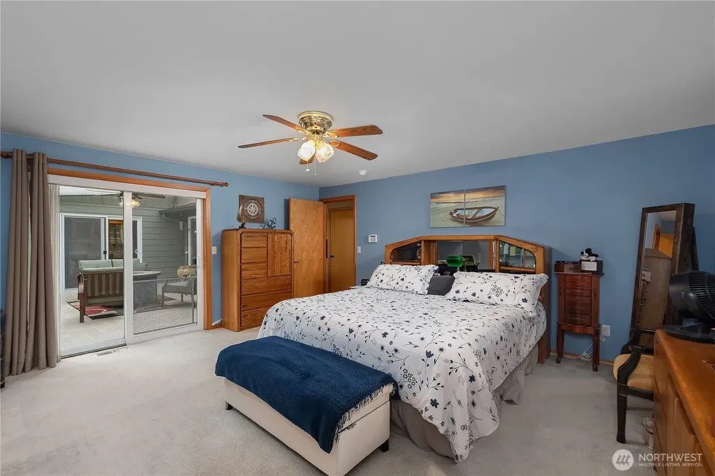 5732 Hill Street NE Olympia WA 98516