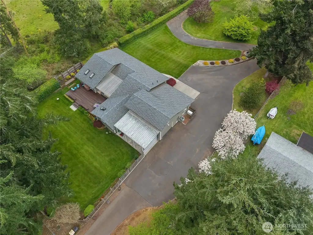 5732 Hill Street NE Olympia WA 98516