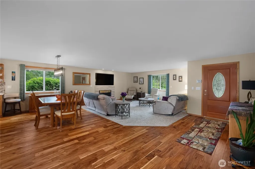5732 Hill Street NE Olympia WA 98516