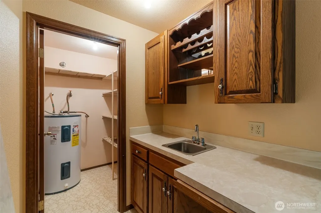 334 Burchett Road Onalaska WA 98570