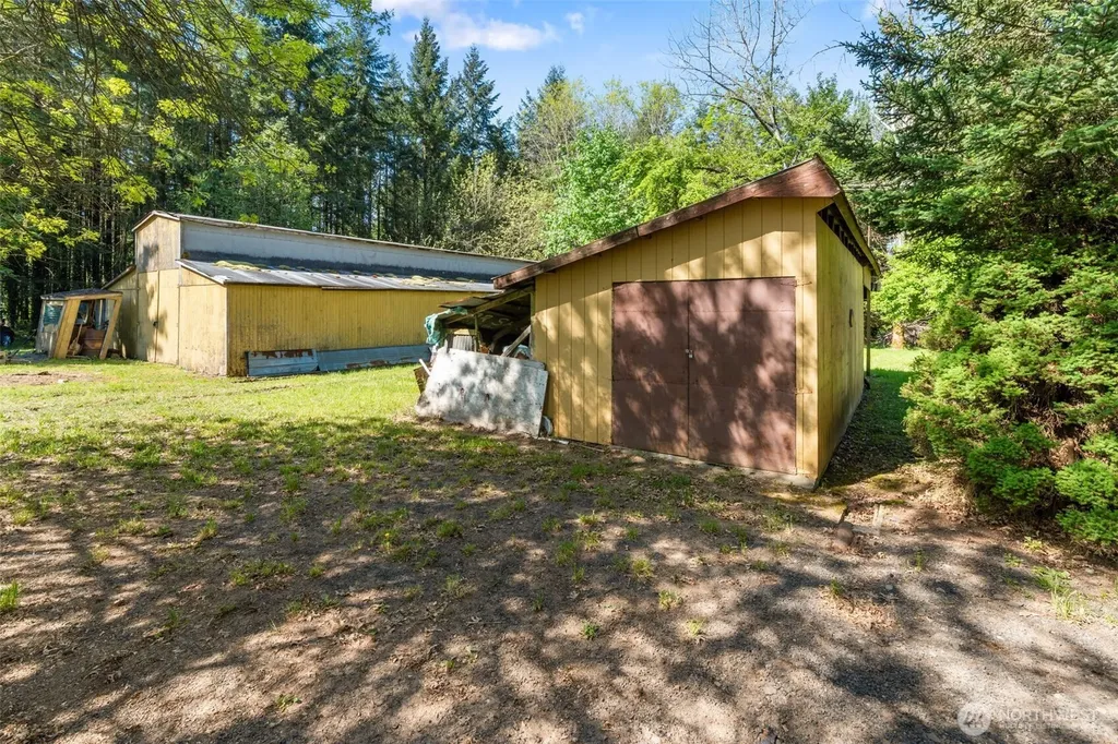 334 Burchett Road Onalaska WA 98570