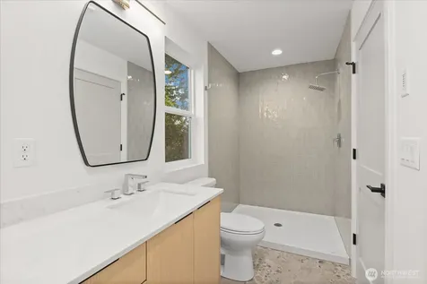 10742 Interlake Avenue N Seattle WA 98133