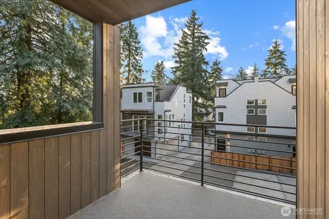 10742 Interlake Avenue N Seattle WA 98133