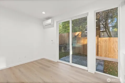 10742 Interlake Avenue N Seattle WA 98133