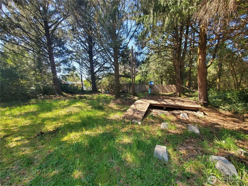 333 Mizzen Street NW Ocean Shores WA 98569