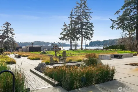 4566 Flying Goat Avenue NE Bainbridge Island WA 98110