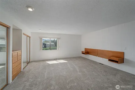 225 NE 19th Street East Wenatchee WA 98802