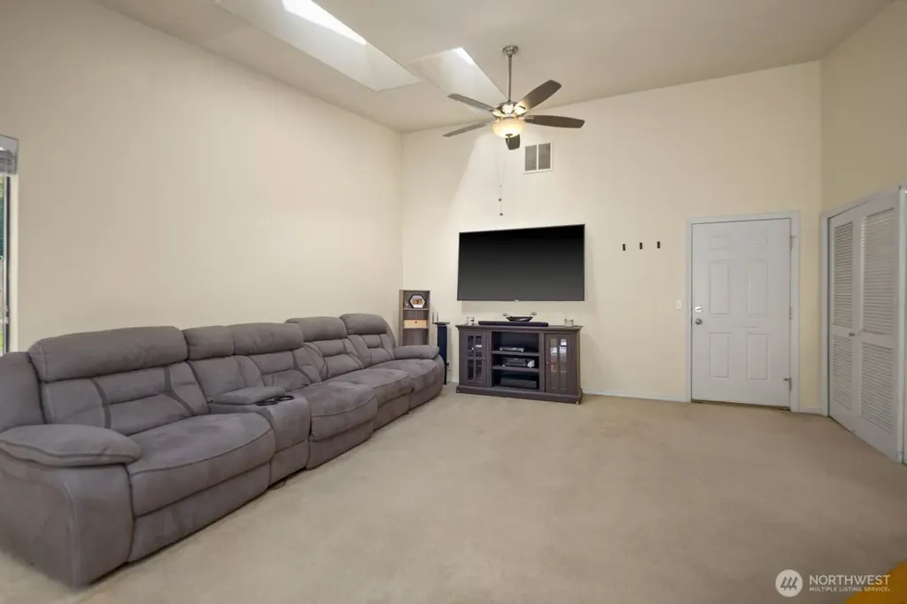 4101 Browns Point Boulevard NE Tacoma WA 98422