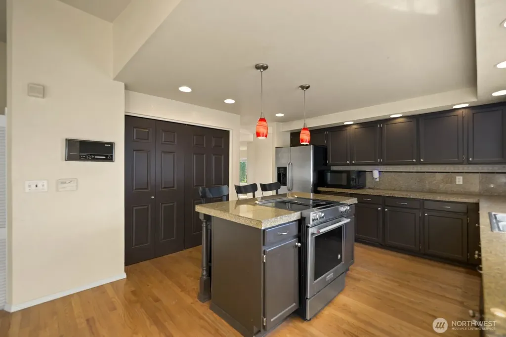 4101 Browns Point Boulevard NE Tacoma WA 98422