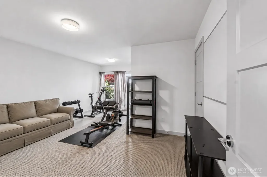 2224 NW 63rd Street Seattle WA 98107