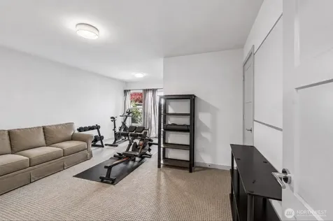 2224 NW 63rd Street Seattle WA 98107