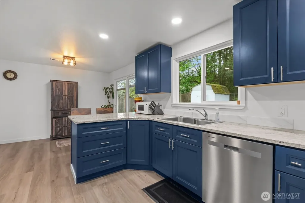 2335 SW 342nd Street Federal Way WA 98023