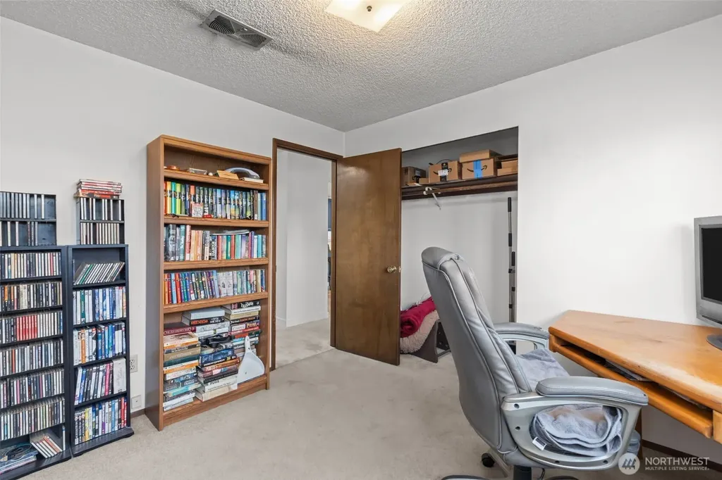 2335 SW 342nd Street Federal Way WA 98023