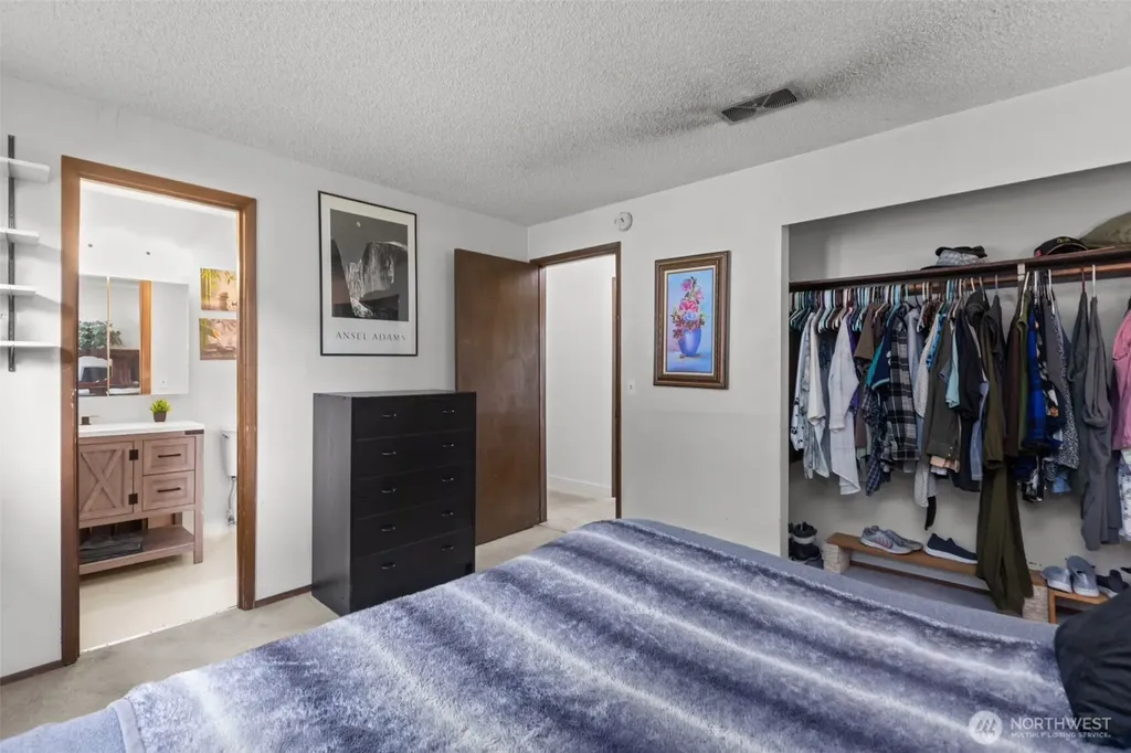 2335 SW 342nd Street Federal Way WA 98023