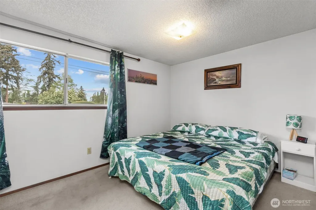2335 SW 342nd Street Federal Way WA 98023