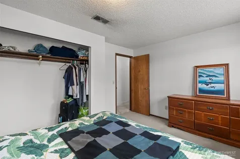 2335 SW 342nd Street Federal Way WA 98023