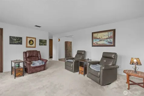2335 SW 342nd Street Federal Way WA 98023