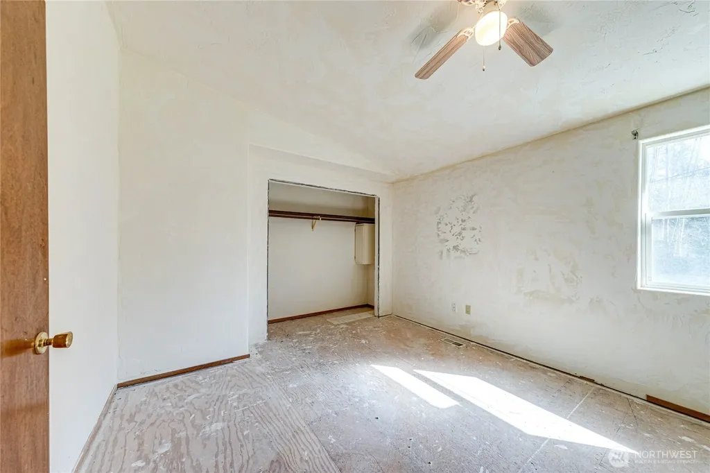 3962 Deer Park Road Port Angeles WA 98362